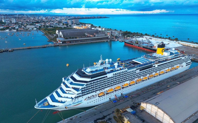 Temporada de cruzeiros supera expectativa e injeta R$ 45,4 milhões na economia alagoana