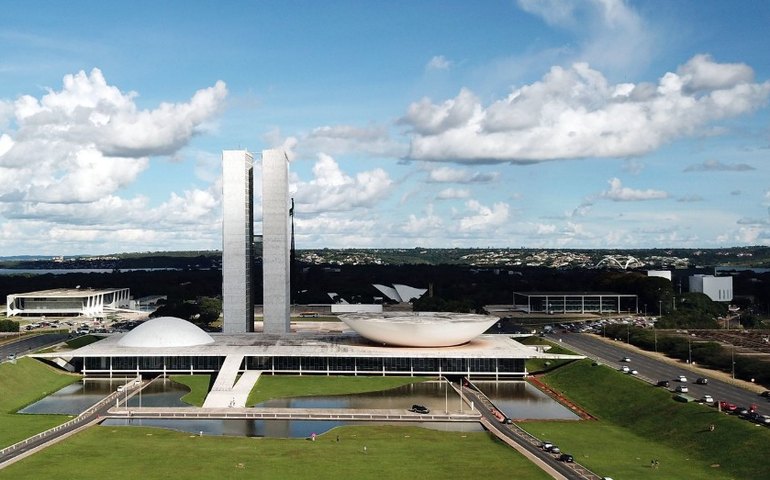 Fundeb é aprovado e 17 milhões de alunos a mais podem ser beneficiados