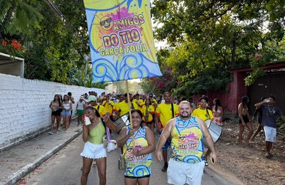 Bloco Garça na Folia se consolida como novo marco carnavalesco e força cultural do Litoral Norte de Alagoas
