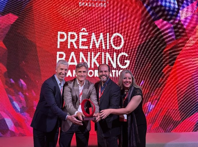 Super App Sicoob é reconhecido como melhor aplicativo do mercado financeiro no Prêmio Banking Transformation