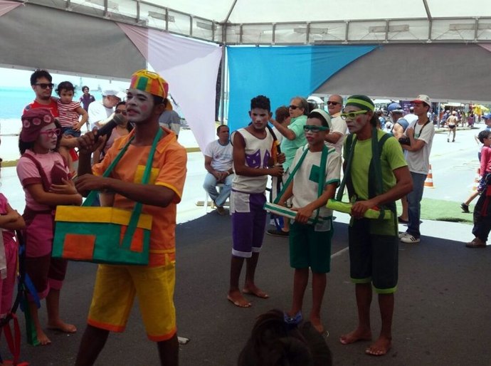 Jovens do Serviço de Convivência participam da Semana do Bebê