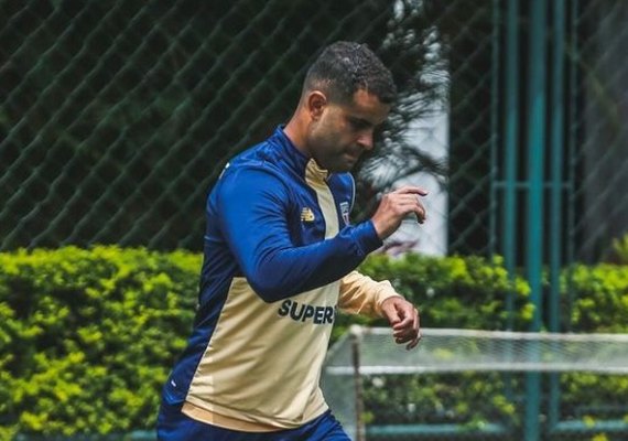 Alisson é relacionado contra o Athletico-PR e deve reforçar o São Paulo; Arboleda vira dúvida