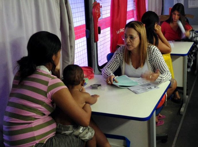 Semas e SMS fazem ação itinerante sobre condicionantes do Bolsa Família