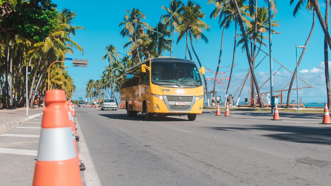 Regulamentação dos transportes turísticos garante segurança aos usuários em Maceió