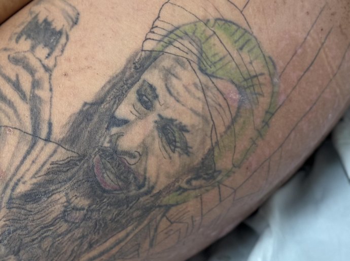 HGE faz apelo para localizar familiares de Carlos André da Silva internado desde a véspera do Natal