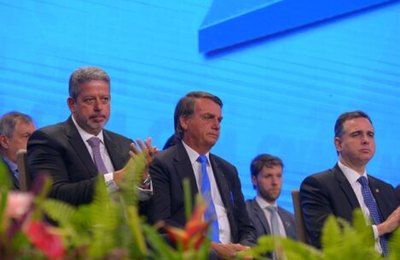 Marcha da CNM: Presidentes dos poderes citam conquistas e prometem avanços municipalistas 