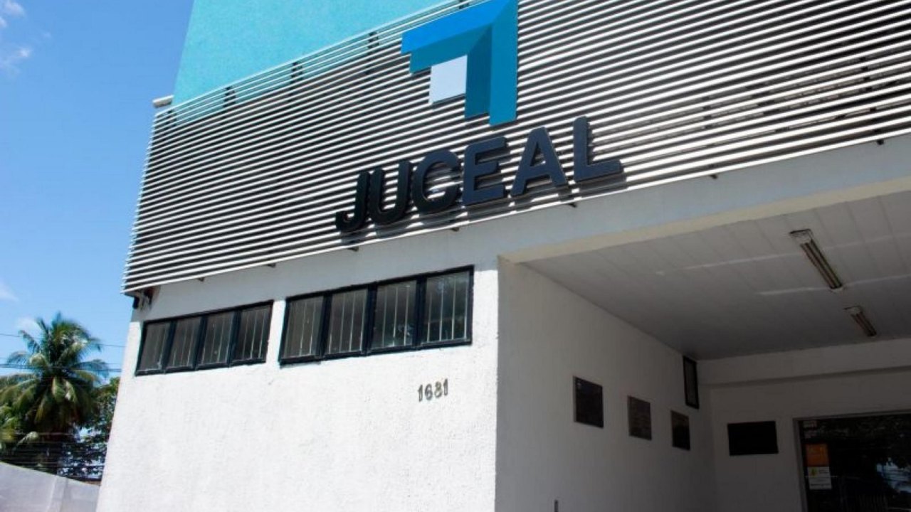 Juceal: mais de 23 mil processos já foram protocolados no ano com serviços 100% digitais