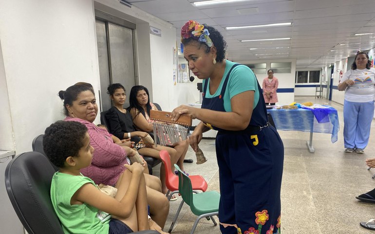 No HGE, crianças e familiares são agraciados por projeto que valoriza a cultura alagoana