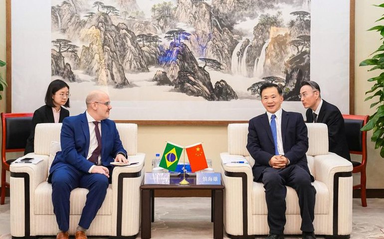 EBC firma parceria inédita com China Media Group