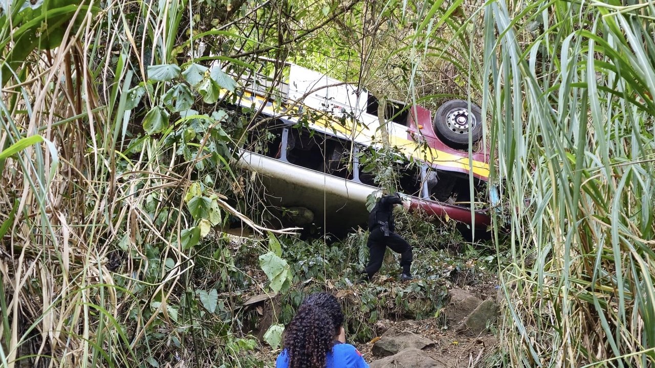 Serra da Barriga: Polícia Científica confirma impossibilidade de nova perícia em ônibus devido à instabilidade do local