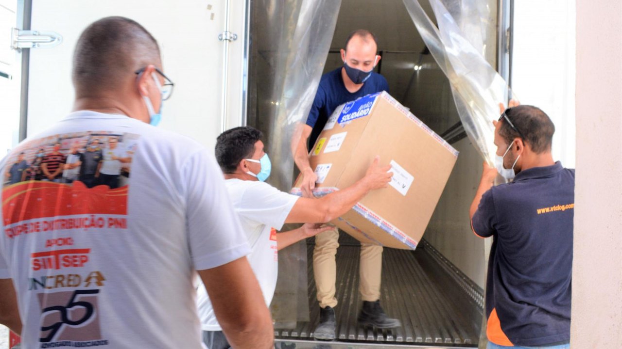 Alagoas vai receber mais 90.225 mil doses de vacinas contra a Covid-19