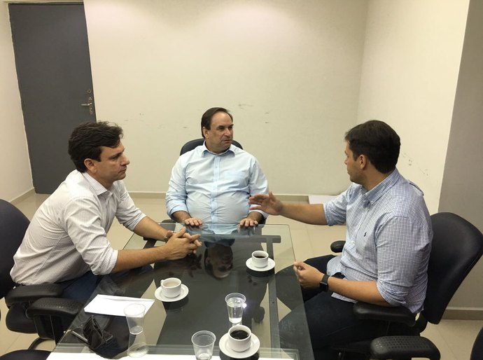 Prefeito Cacau garante reabertura da Escola do Sesi em Marechal Deodoro