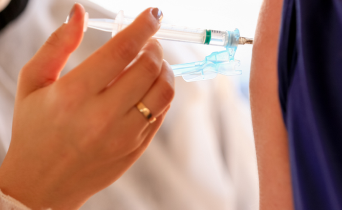 Aumento de casos de síndromes respiratórias em Alagoas reforça importância da vacinação