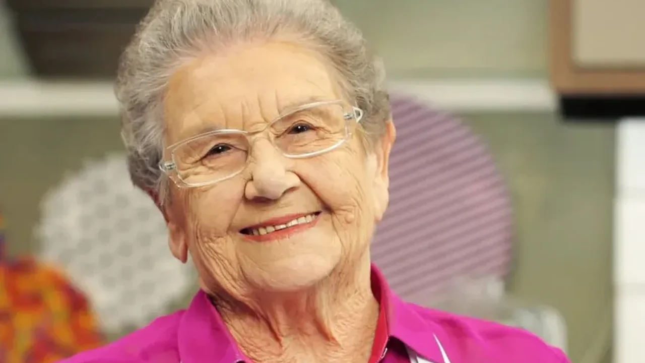 Palmirinha Onofre, apresentadora e cozinheira, morre aos 91 anos