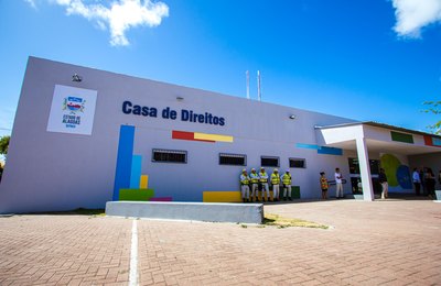 Casa de Diretos lança campanha para auxiliar pessoas trans na mudança do registro civil