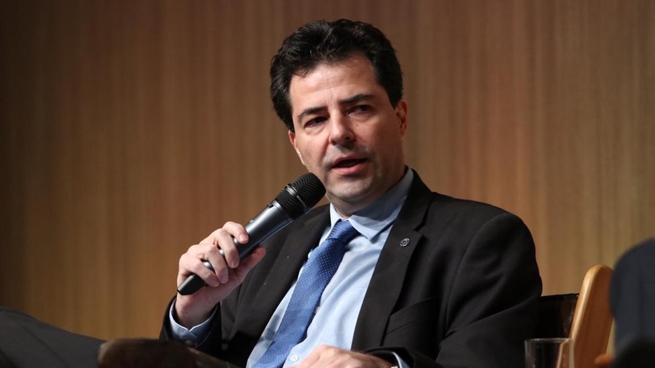 ‘Pobreza é custo de longo prazo deixado pela pandemia’, afirma Sachsida