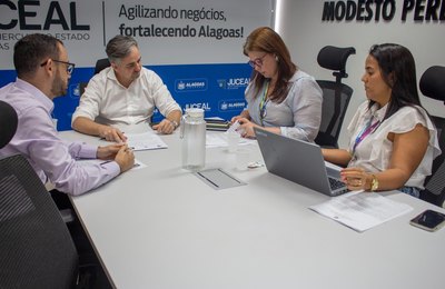Juceal e Sebrae estreitam parceria e discutem evolução do ambiente de negócios em Alagoas