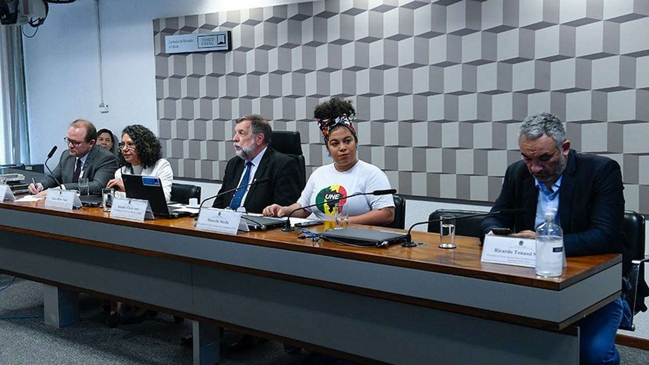 Assistência estudantil no ensino superior precisa de recursos para evitar evasão