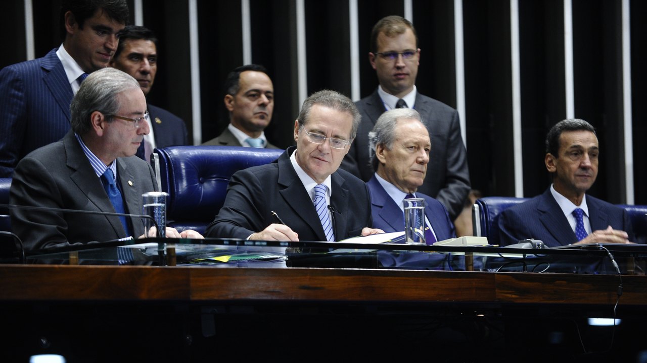 Renan manda carta de pesar e solidariedade ao Senado francês