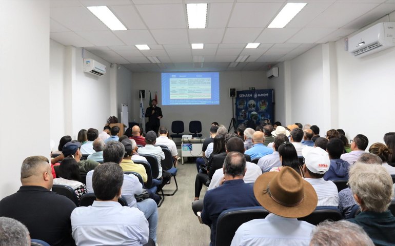Casal participa de audiência sobre sustentabilidade do Canal do Sertão