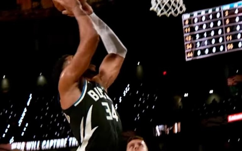 Milwaukee Bucks derrota Oklahoma City Thunder e conquista invicto a segunda edição da NBA Cup