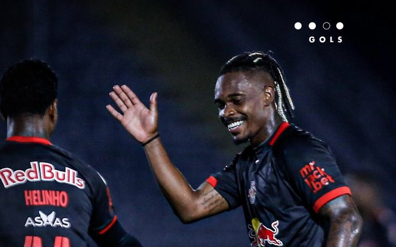 Red Bull Bragantino é eficiente, supera o Atlético-GO e encosta no G-6 do Brasileiro