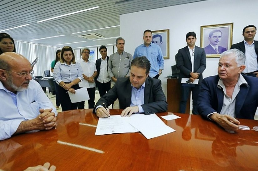 Governador assina decretos de incentivos fiscais na Federação das Indústrias