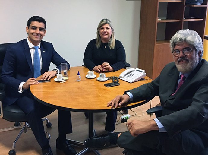 Prefeita Conceição Tavares busca projetos para Traipu em Brasília