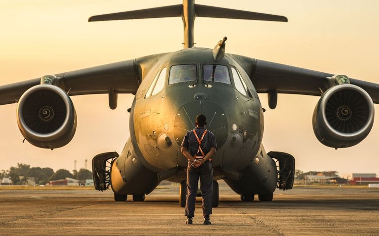Sétimo voo decola de Beirute com brasileiros repatriados
