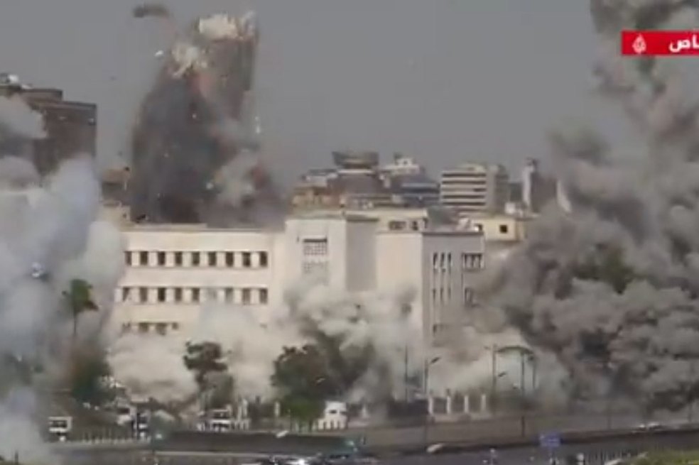 Israel bombardeia Ministério da Defesa da Síria em Damasco; ataque marca escalada de tensão com população drusa