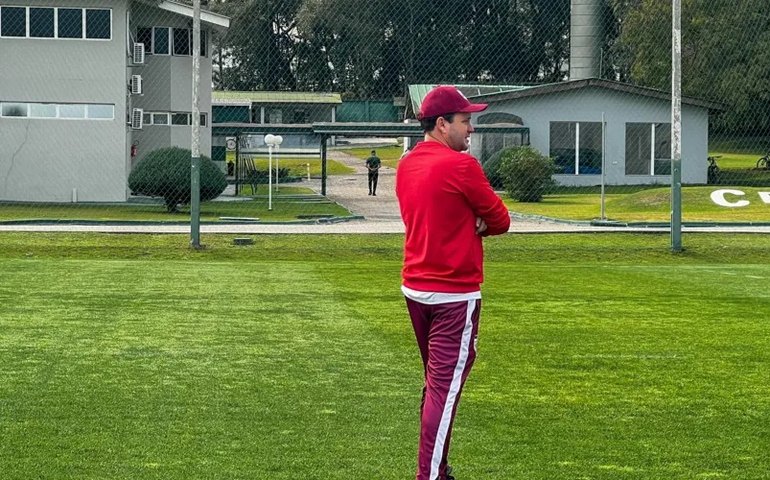 CRB treina em Curitiba e segue para Belo Horizonte, onde enfrenta o Atlético-MG nesta quarta