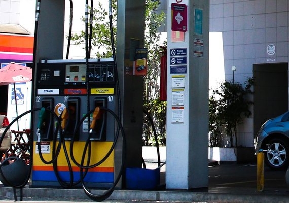 Governo federal garante abastecimento de combustíveis no país