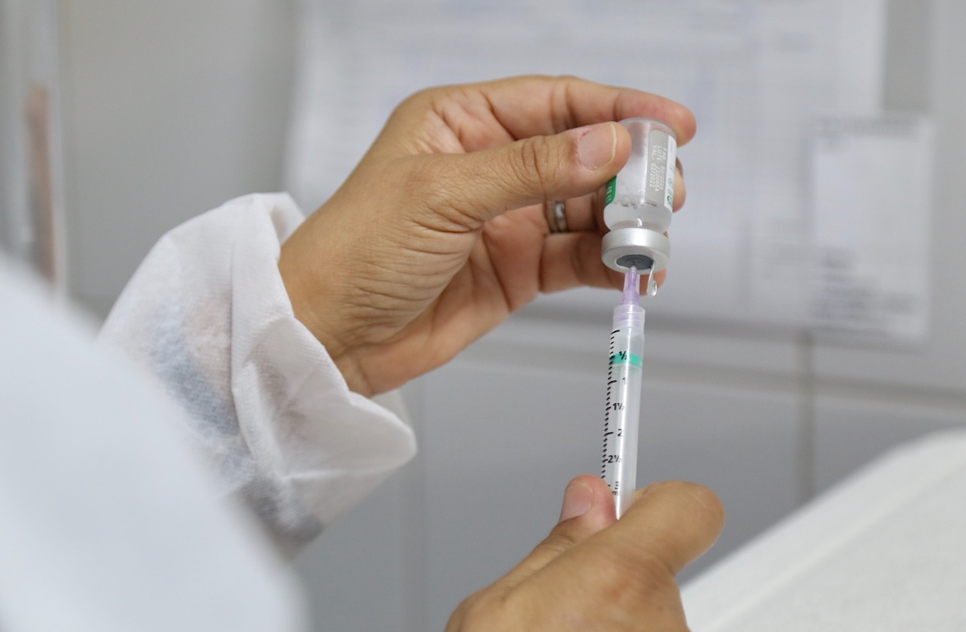 Segunda dose da CoronaVac começa a ser aplicada neste sábado, 24