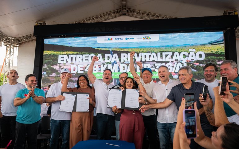 Ministério dos Transportes e Governo de Alagoas entregam revitalização da BR-316 em Canapi