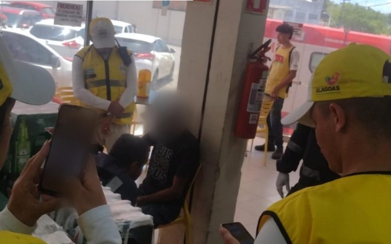 Ronda no Bairro acolhe homem em surto em via pública no Jacintinho