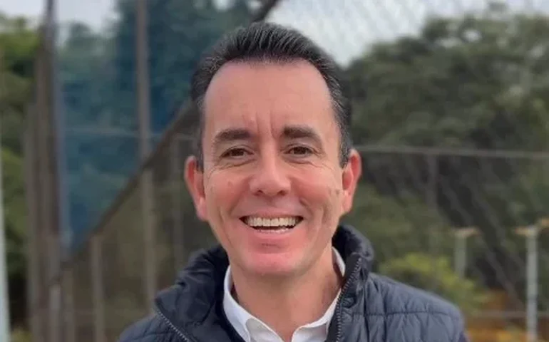 PSDB faz pesquisas e busca alianças para manter pré-candidatura de Paulo Serra ao governo de SP