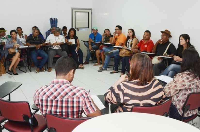 Sesau discute assistência às comunidades indígenas de Alagoas