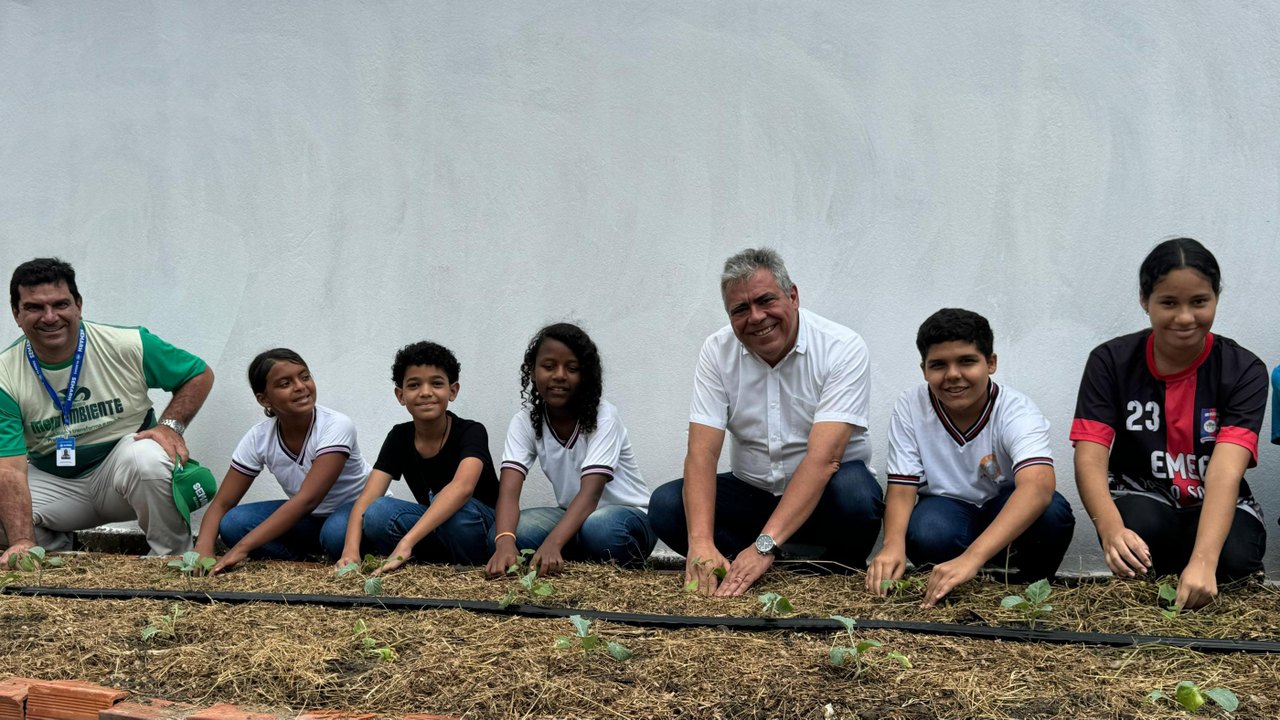 Secretaria de Estado do Meio Ambiente inaugura duas hortas urbanas em Coqueiro Seco