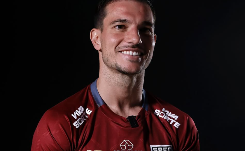 São Paulo contrata o lateral português Cédric Soares: 'Muito feliz de estar em um clube enorme'