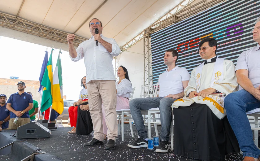 Durante inauguração de centro de educação infantil, prefeito Luciano anuncia construção de mais 20 creches em Arapiraca