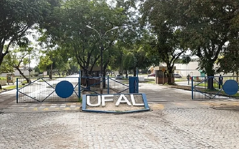 Ufal lança o edital para seleção de Projetos de Monitoria 2026
