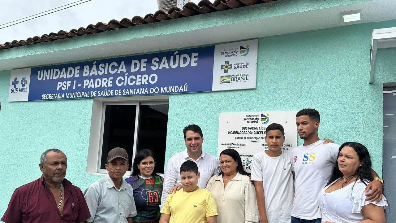 Prefeitura de Santana do Mundaú entrega reforma da UBS Padre Cícero em programação de emancipação política