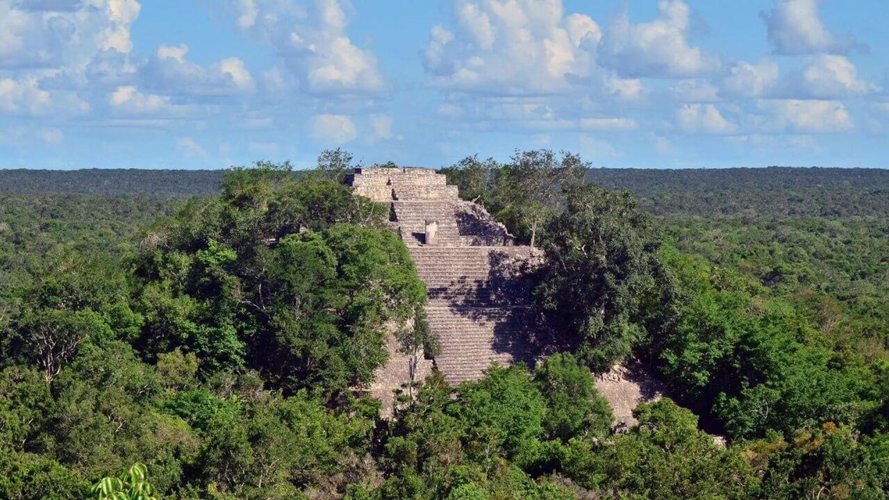 Cidade maia de quase 3 mil anos com monumentos e pirâmides é descoberta na Guatemala