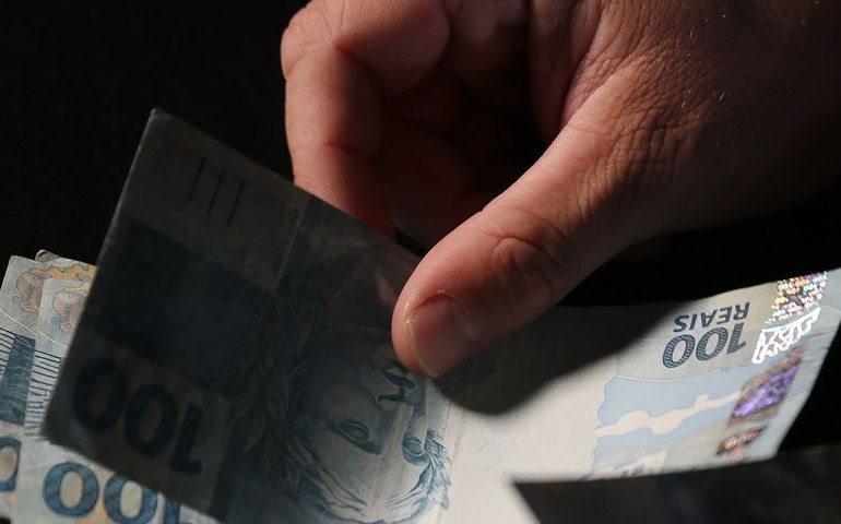 Taxa de poupança ficou em 16,3% do PIB do 1º trimestre de 2025, aponta IBGE