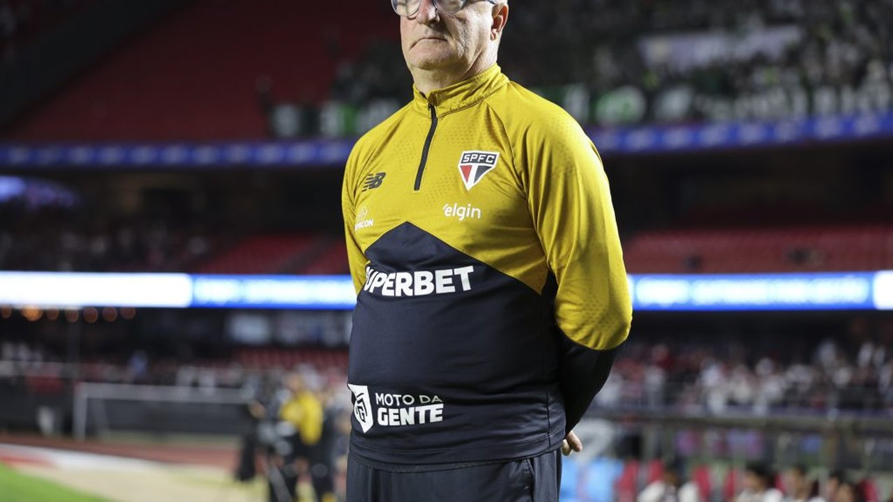 Dorival elogia recuperação e evolução da equipe no Brasileirão