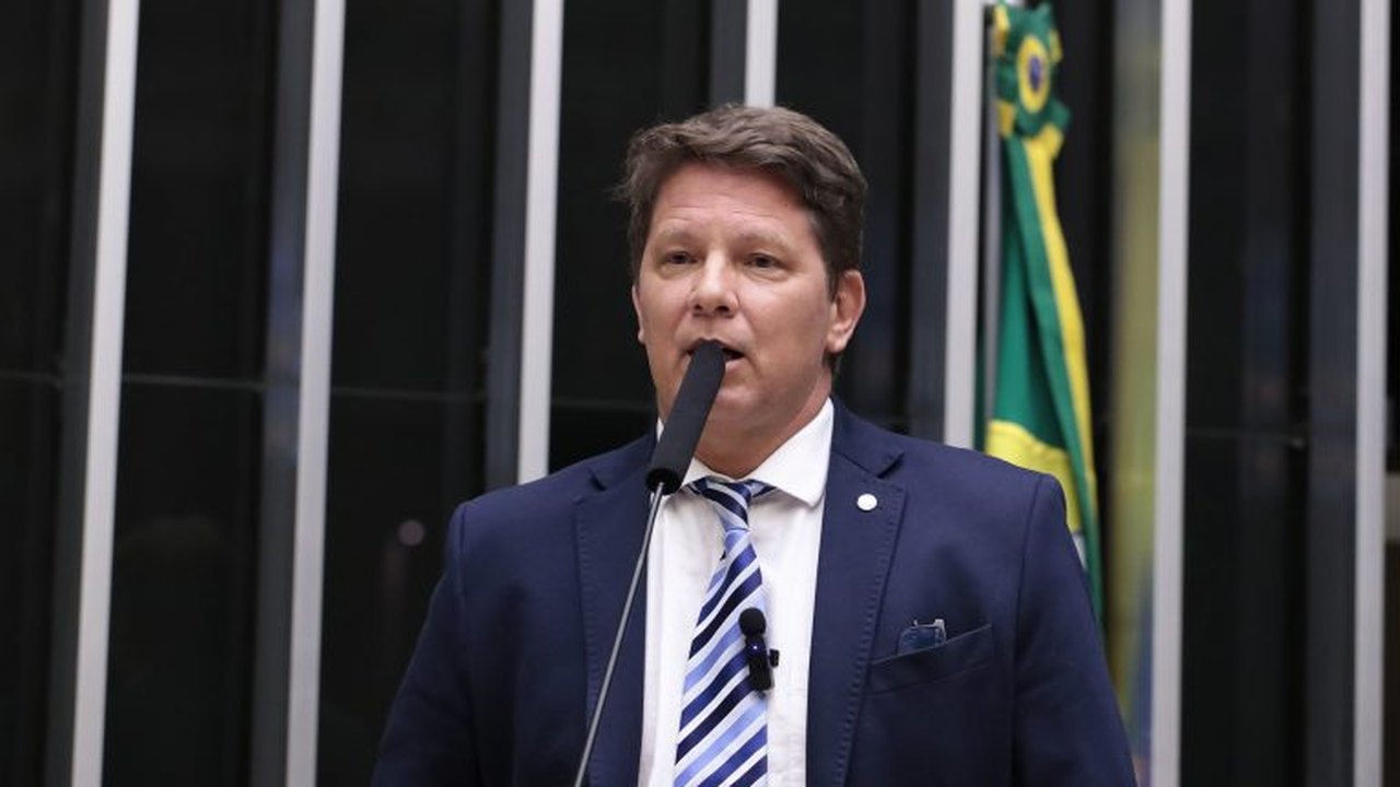 Mário Frias pagou R$ 154 mil de cota parlamentar a empresa citada em investigação de contrato de wi-fi na prefeitura de SP