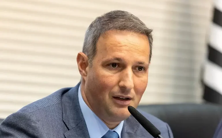 Derrite apresenta 6ª versão do projeto antifacção com novas regras para agravantes e audiências de custódia