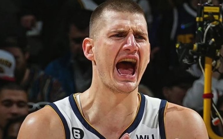 Jokic obtém seu nono 'triple-double' na temporada, e Nuggets vencem Pelicans na prorrogação