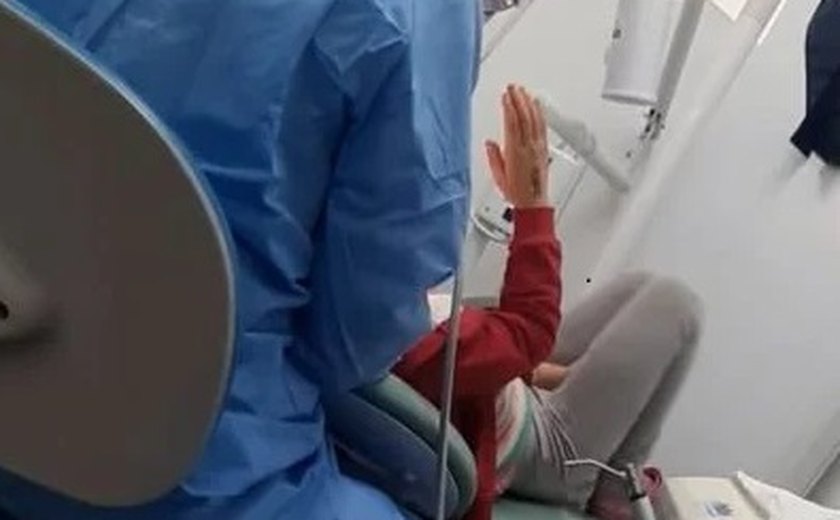 Veja vídeo de dentista afastada por gritar e ameaçar criança em atendimento