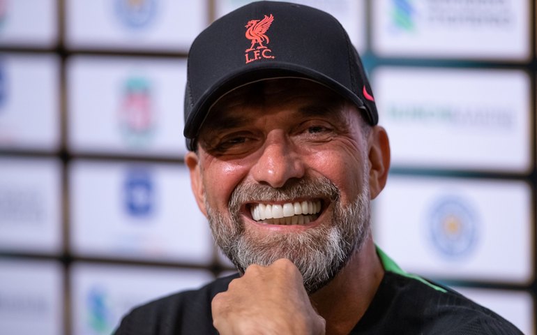 Klopp critica janela de transferência da Arábia Saudita: 'Fifa e Uefa precisam encontrar soluções'